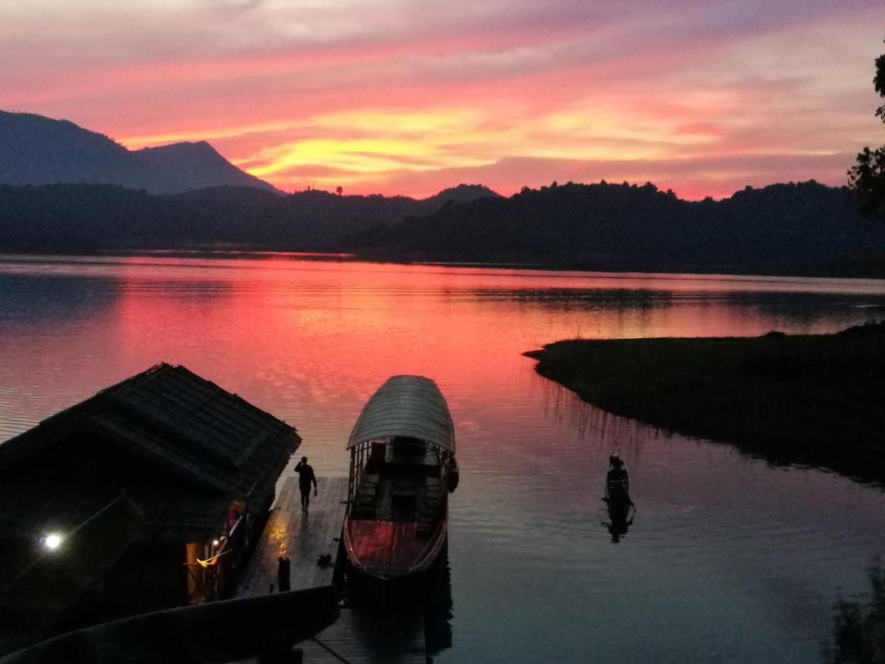 Nirvana Archipel Resort Vang Vieng Buitenkant foto
